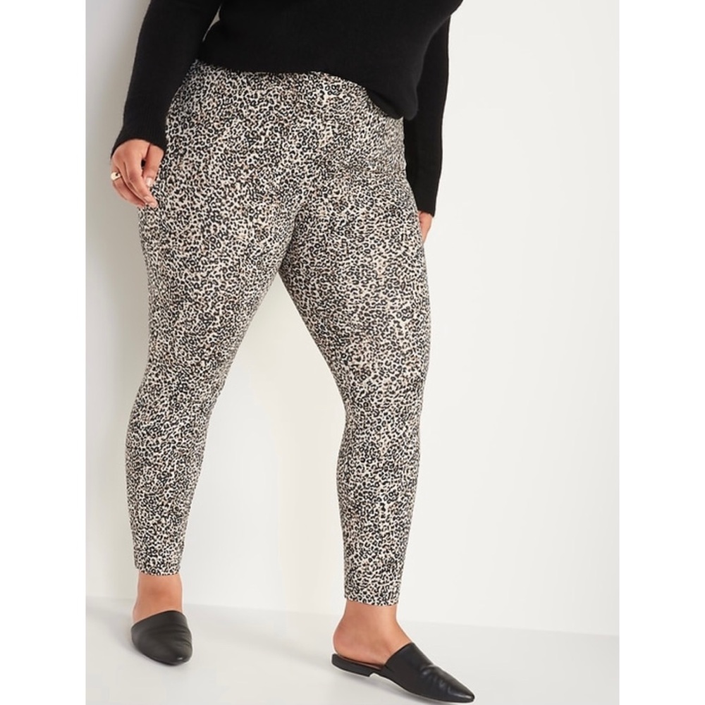 Old Navy • High Waisted Stevie Pants